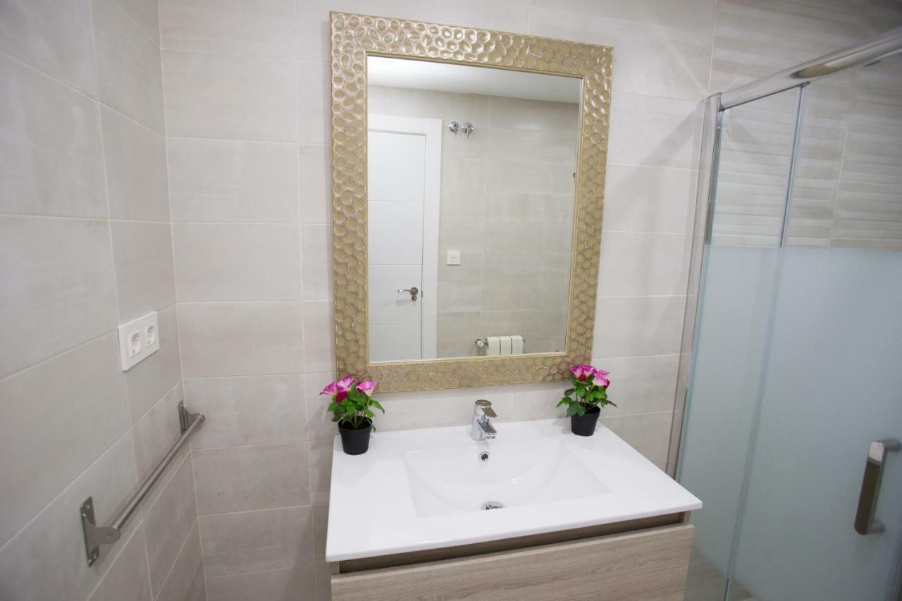 Center Deluxe Apartment กรานาดา ภายนอก รูปภาพ